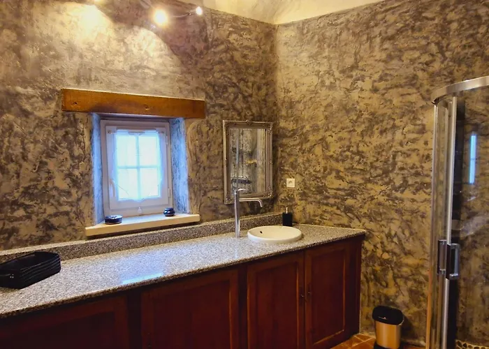 Le Domaine Des Roseraies- Maupassant By Interhome * Monfréville