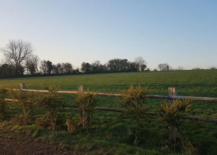 Semesterbostad Le Domaine Des Roseraies- Maupassant By Interhome